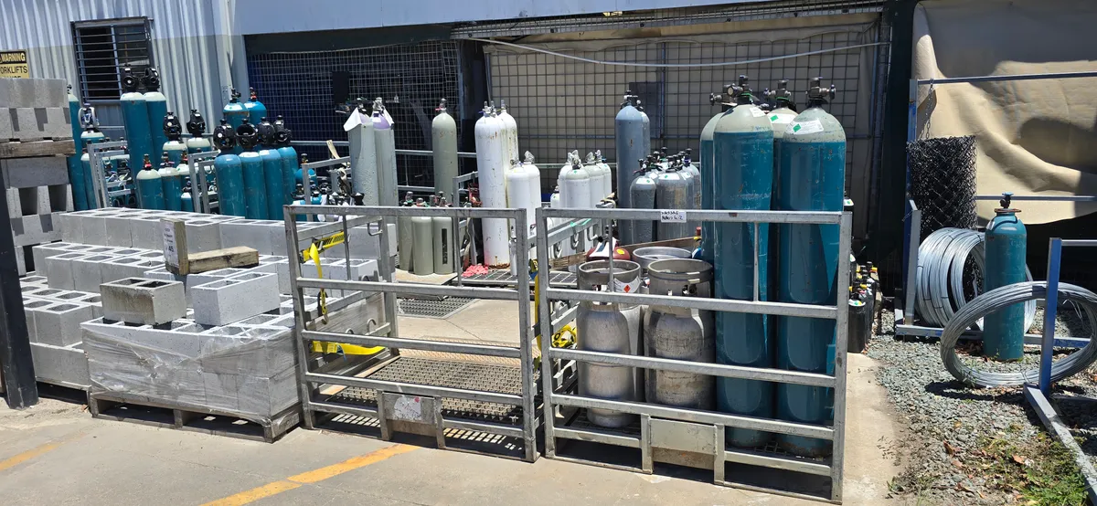 BOC gas bottles and welding gas